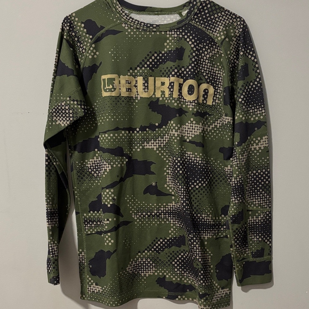 Burton Mens Green Digital Camo Base Layer Long Sleeve Performance Shirt Small